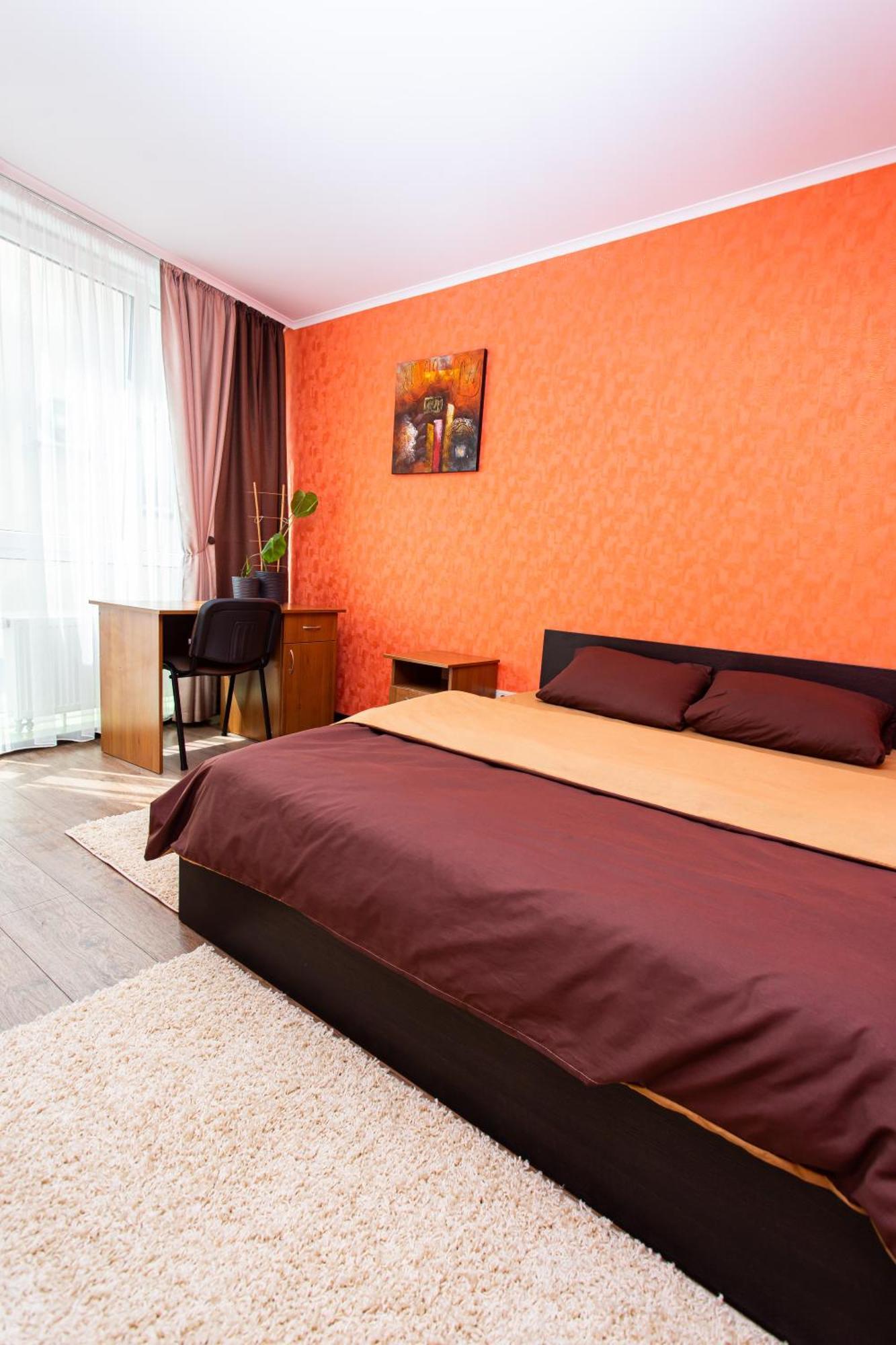 Центр. Вул. Родини Барвінських Ternopil Ngoại thất bức ảnh